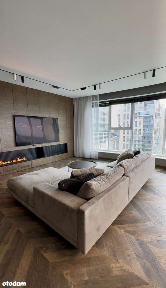 Unique Tower – Esencja Miejskiego Luksusu z Panoramą Warszawy-0