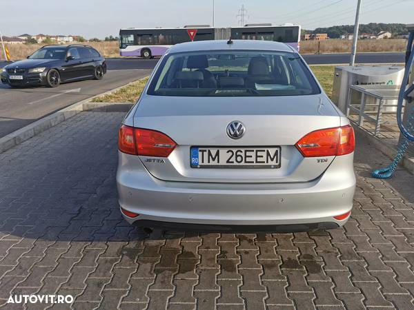 Volkswagen Jetta 1.6 TDI CR DPF Comfortline - 3