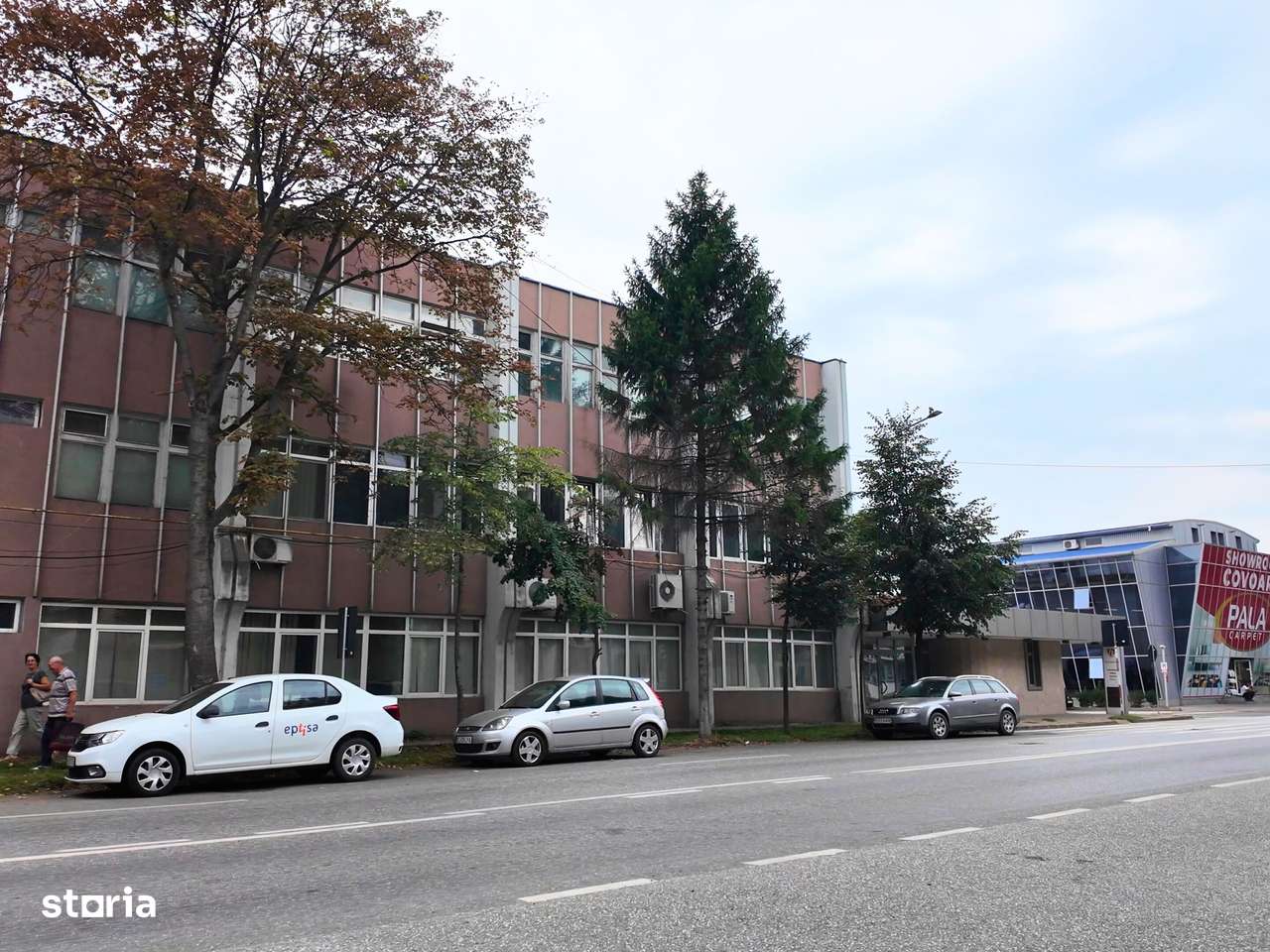 Spatiu comercial/industrial - central Pascani, 14.000 mp,  COMISION 0% - Imagine principală: 3/10