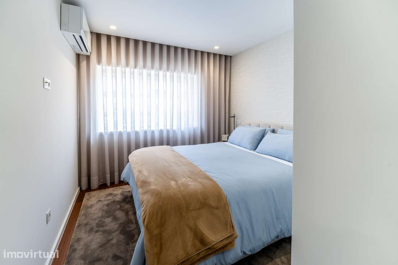Moradia T3 com Jardim e Garagem em Guimarães-21