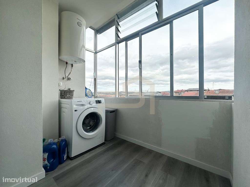 Vende-se T2+1 Renovado em Rio Tinto. - Grande imagem: 4/16