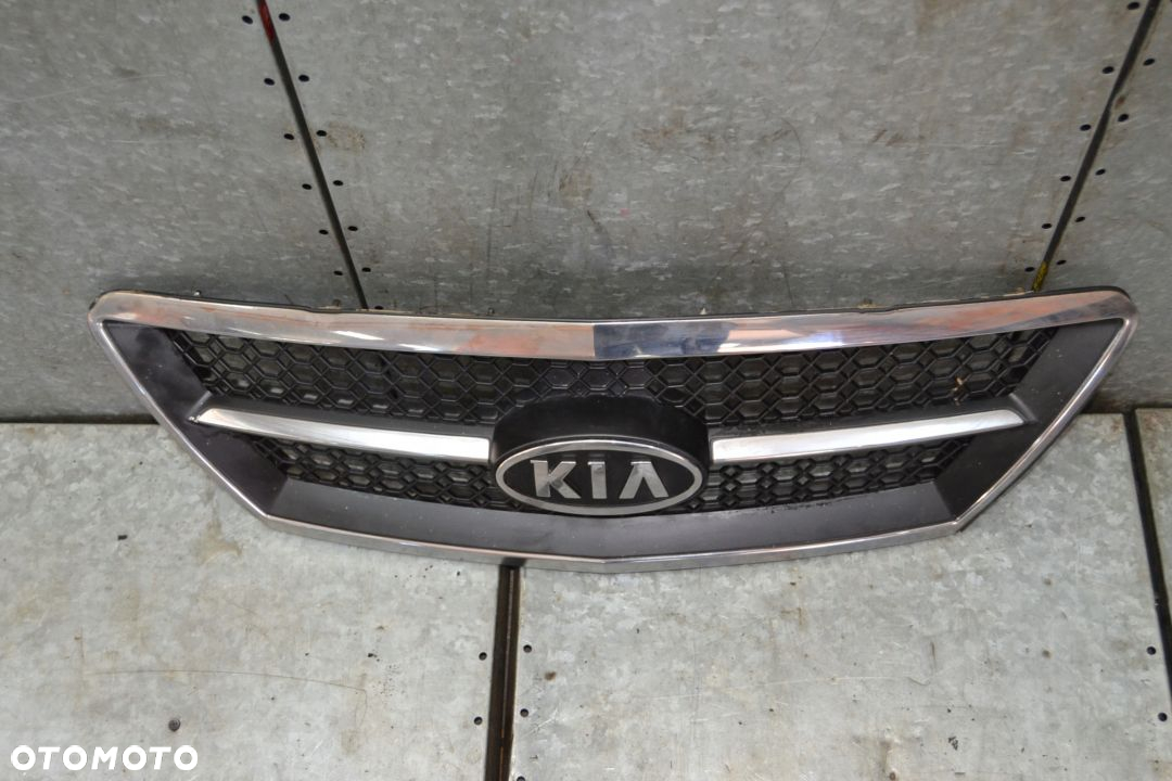 KIA SORENTO GRILL ATRAPA - 2