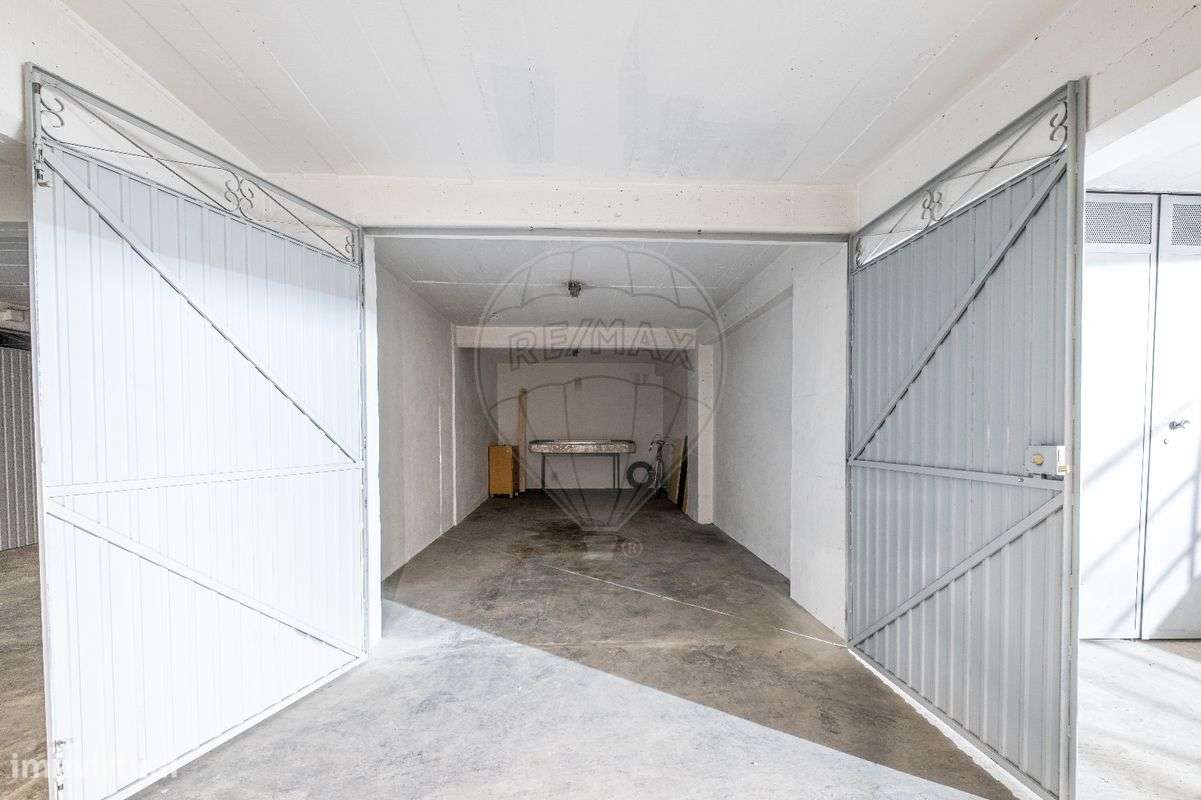 Garagem  para venda - Grande imagem: 2/6