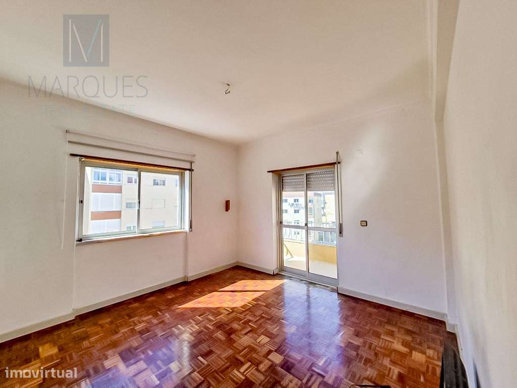 Apartamento T2 com Arrecadação em Casais de Mem Martins - Rio de Mouro - Grande imagem: 5/14