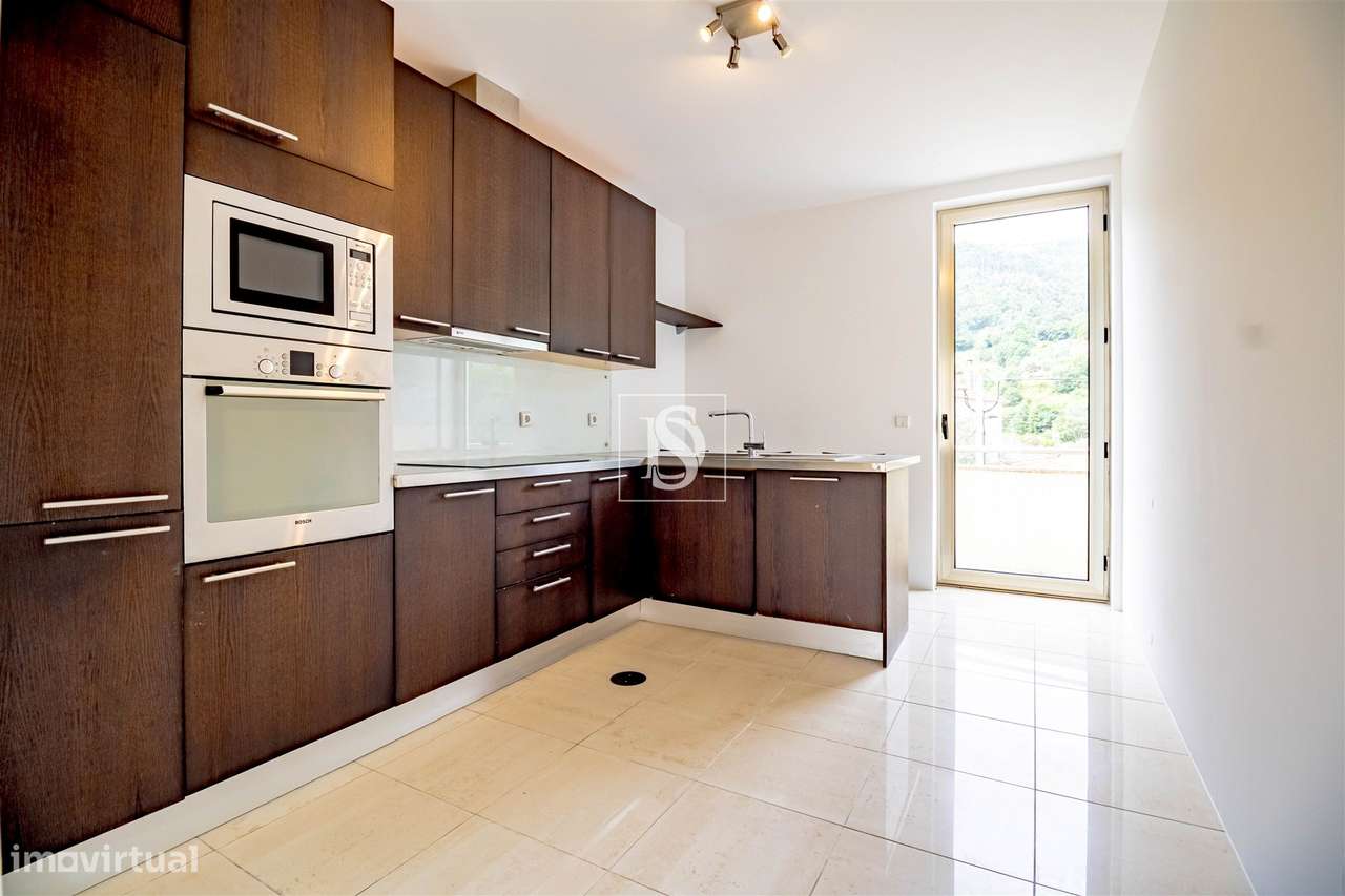 Moradia T5 Venda em Teixeira e Teixeiró,Baião-7