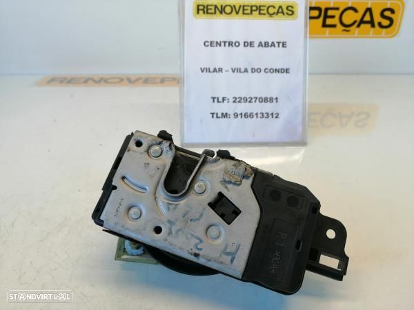 Fecho Porta Frente Dto Opel Astra H (A04) - 1