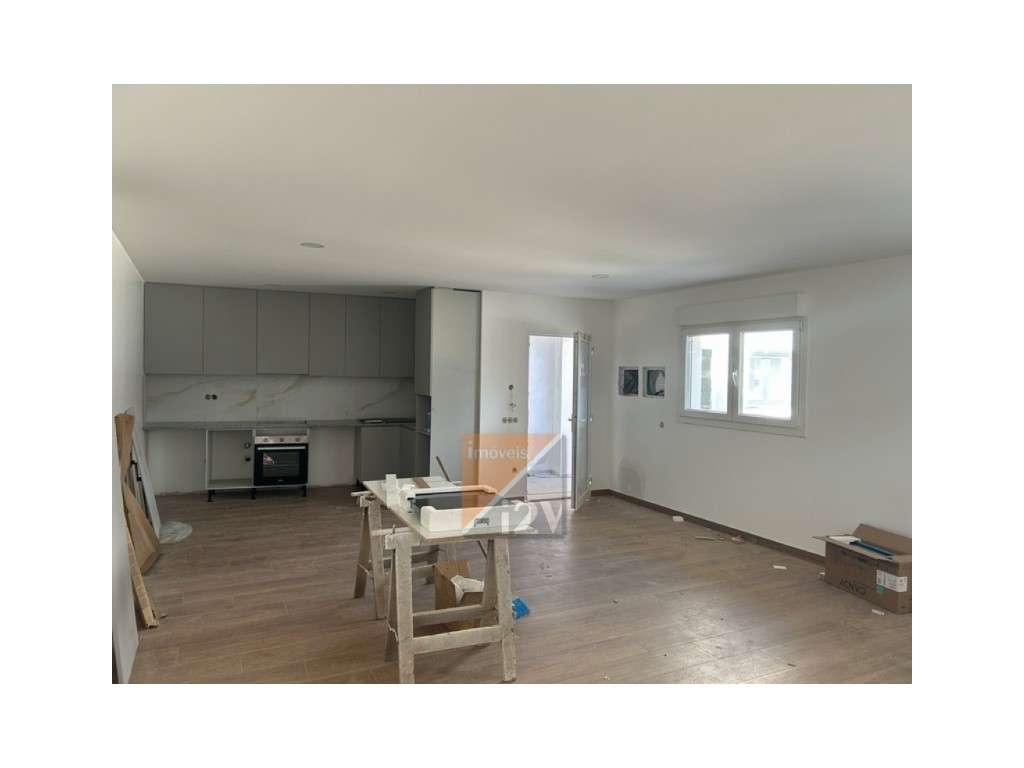 Apartamento T2 com suíte - Colmeias, Leiria - Grande imagem: 3/10