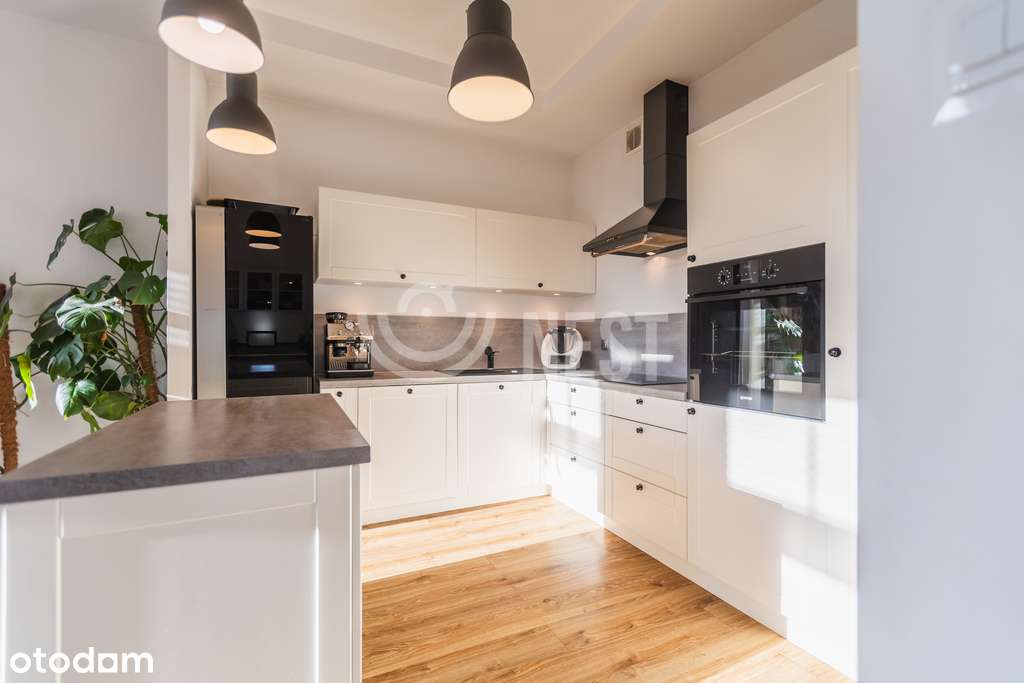 Mieszkanie przy Starówce, widok na Zamek i Basztę!-2