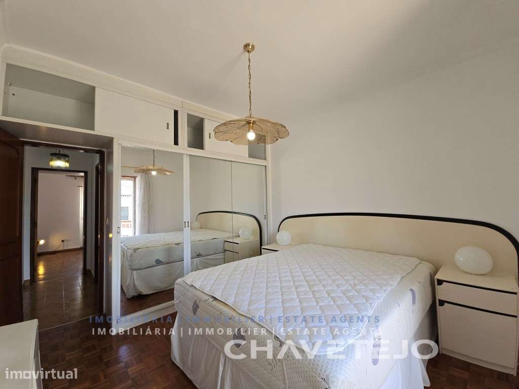 Apartamento T2 com garagem dupla e vista para o Castelo de Tomar-18