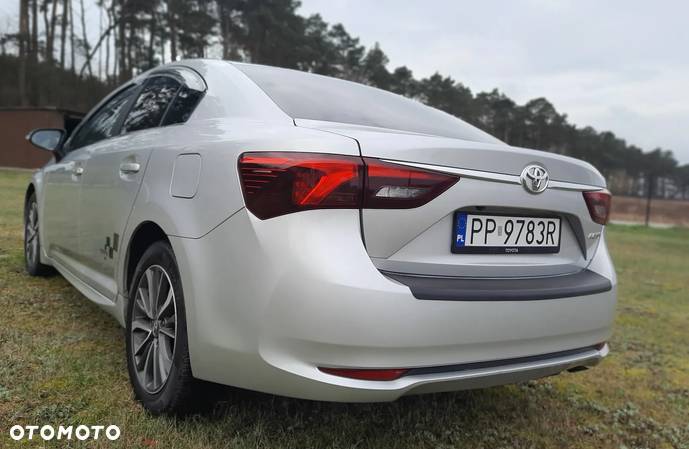 Toyota Avensis Touring Sports 1.8 Edition-S - 8