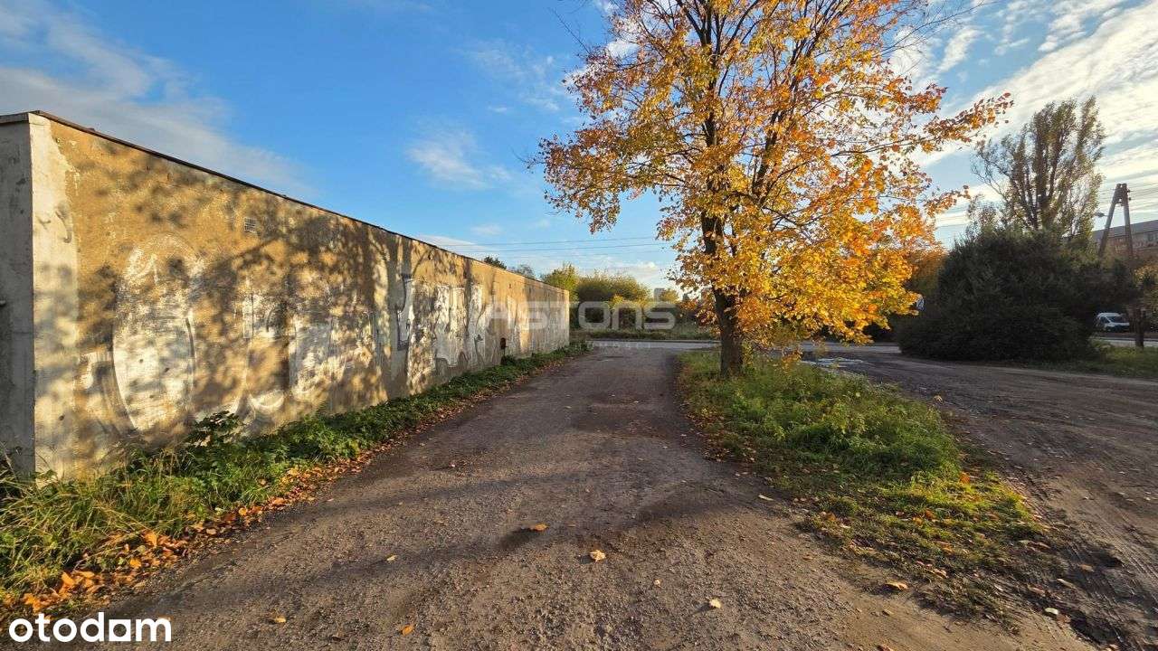 Garaż W Świetnej Lokalizacji Na Piątkowie!-13