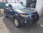 Dezmembrez Kia Sorento II 2.2 D 2009-2015 - 4