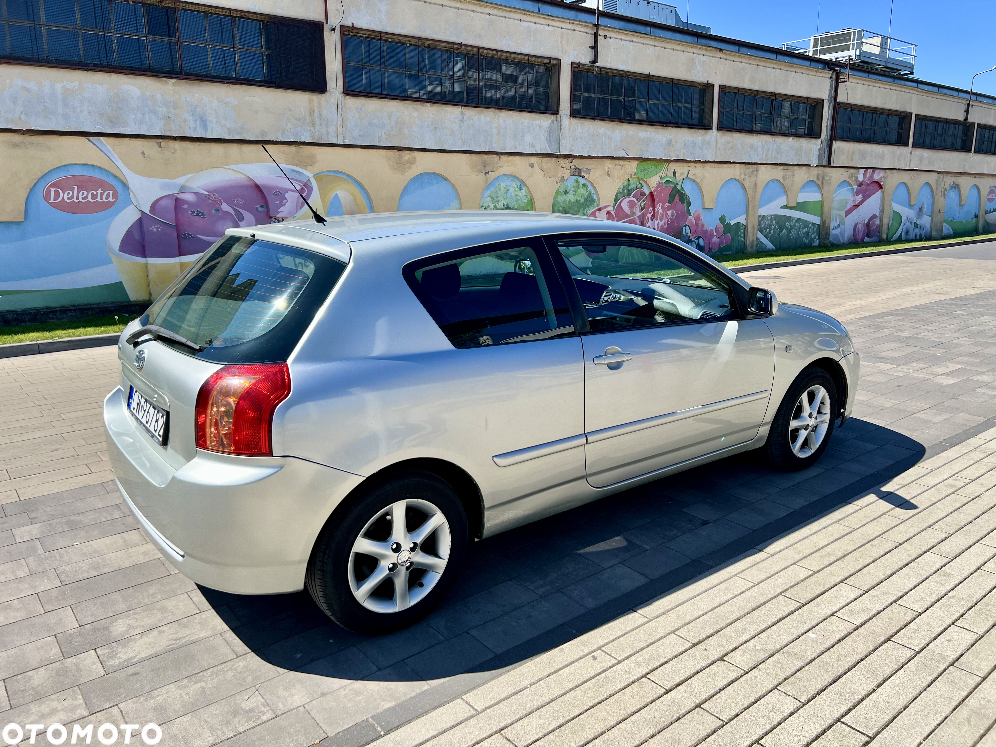 Toyota Corolla 1.4 VVT-i Dynamic - 8