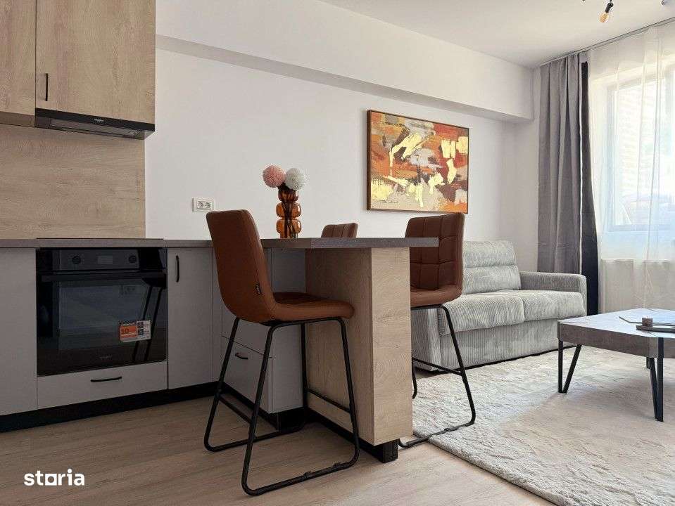 Fratiei 7 - garsoniera cu blacon si bucatarie inchisa - Imagine principală: 5/13