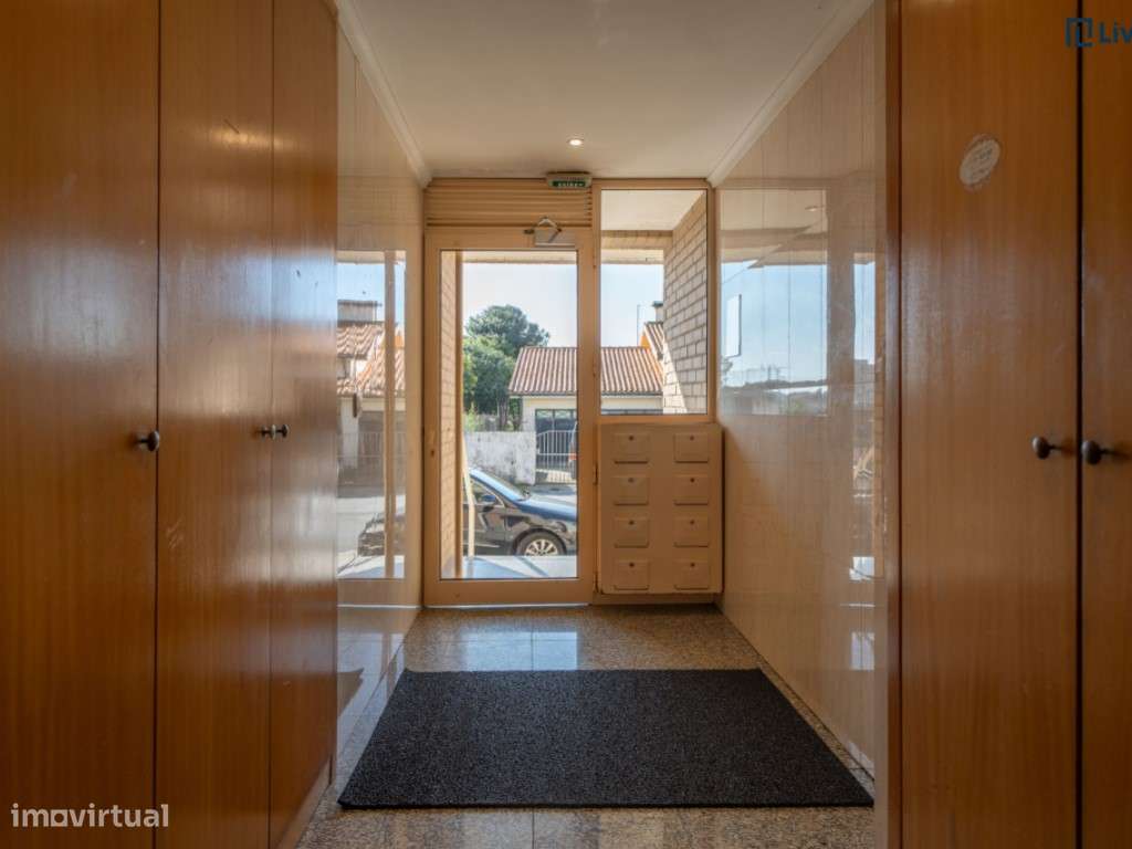 T2 com Amplo Terraço em Gulpilhares-22