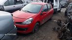 Dezmembram Renault Clio 3, an 2007, 1.5 DCI - 2