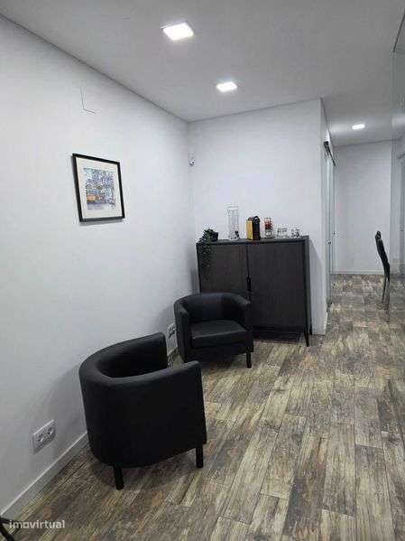 Escritório para Alugar em Benfica - Grande imagem: 5/12