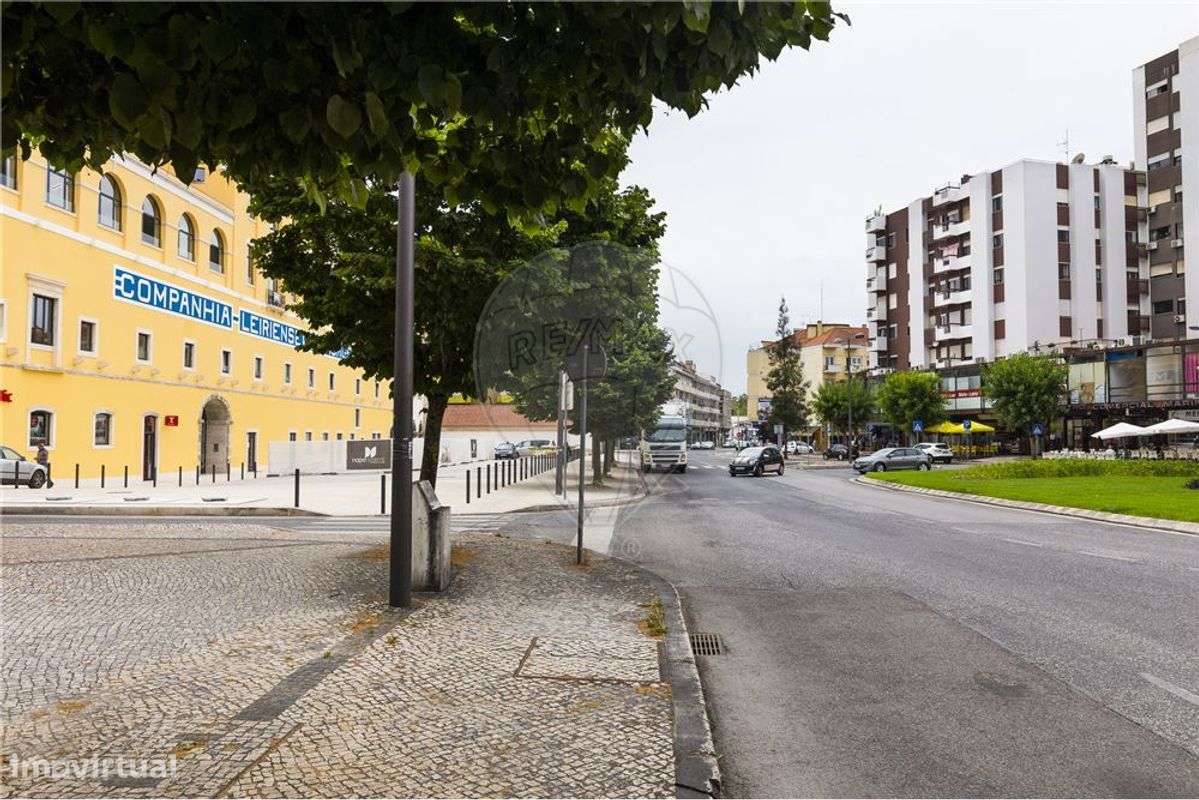 Loja  para arrendamento - Grande imagem: 5/12