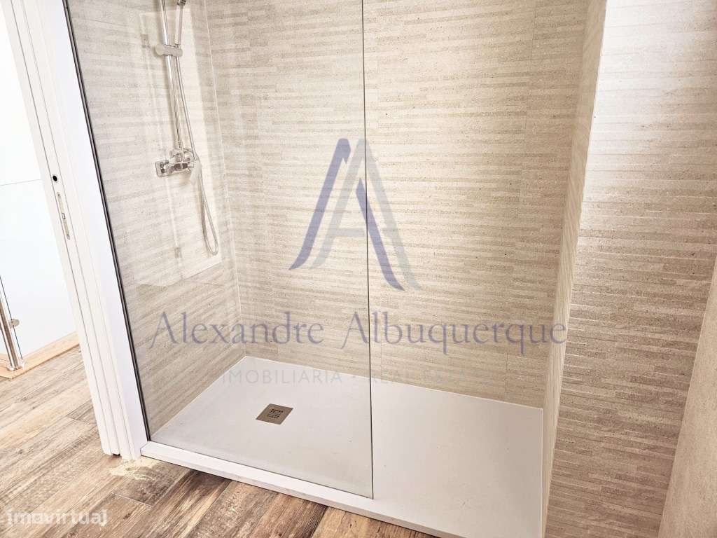 Moradia Contemporânea com Piscina na Lagoa de Albufeira-25