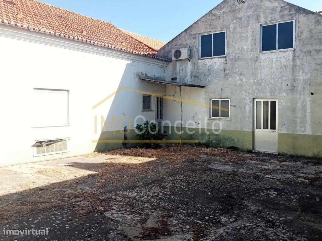 Armazém| Riachos| Torres Novas - Grande imagem: 1/49