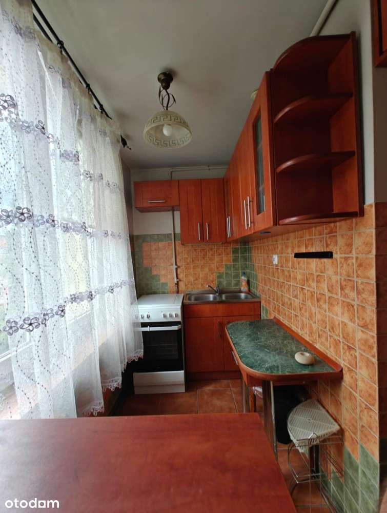 Przestronne i ustawne, widna kuchnia, balkon, do zamieszkania-8