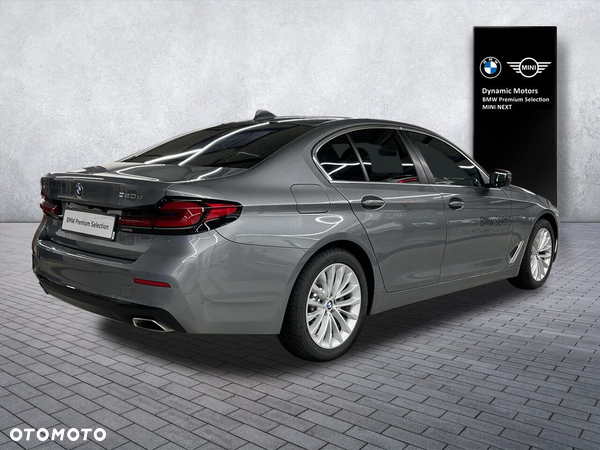 BMW Seria 5 520d xDrive mHEV - 5