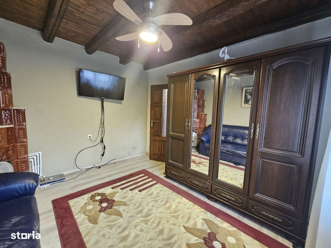 Casă în Cordun, zonă de case noi - Imagine principală: 5/7