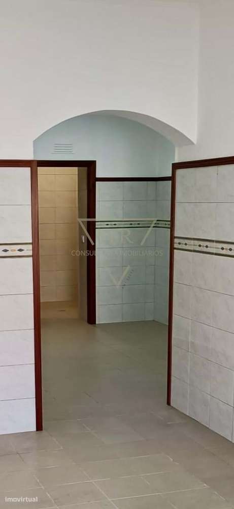 Loures, Zona BOTICA (GUERREIROS) - Loja de Rua, para Venda – 70m²-5