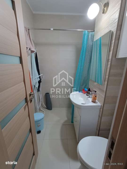 DE VANZARE - Aparatament cu 3 camere, 60 mp, etaj 3/4 - CUGIR - Imagine principală: 5/6