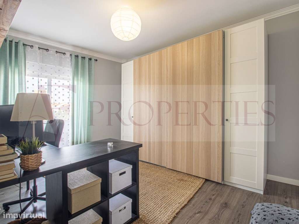 T2 Luminoso, Remodelado a 5 minutos dos Foros de Amora-9