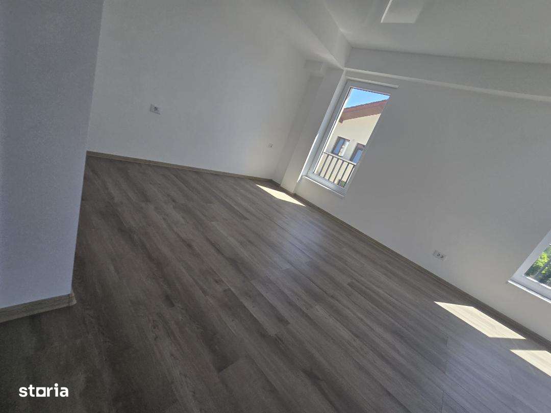 De vanzare Apartament cu o camera, zona Tolstoi Bloc Nou.-2