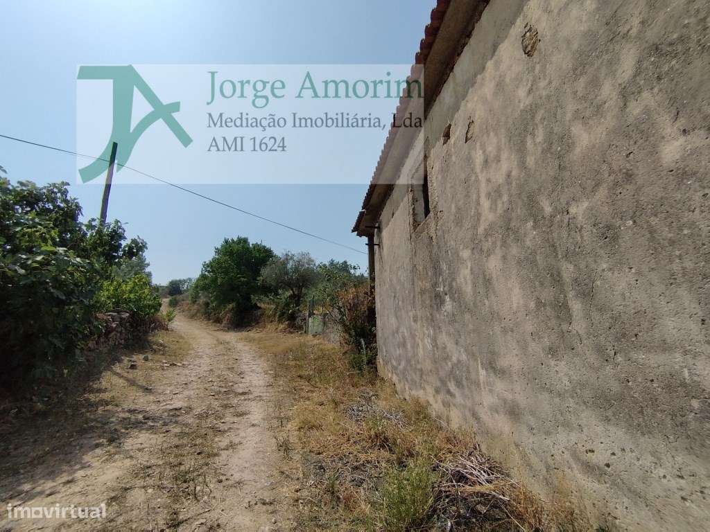 Casa de 2 pisos com terreno de 17400 m2-5