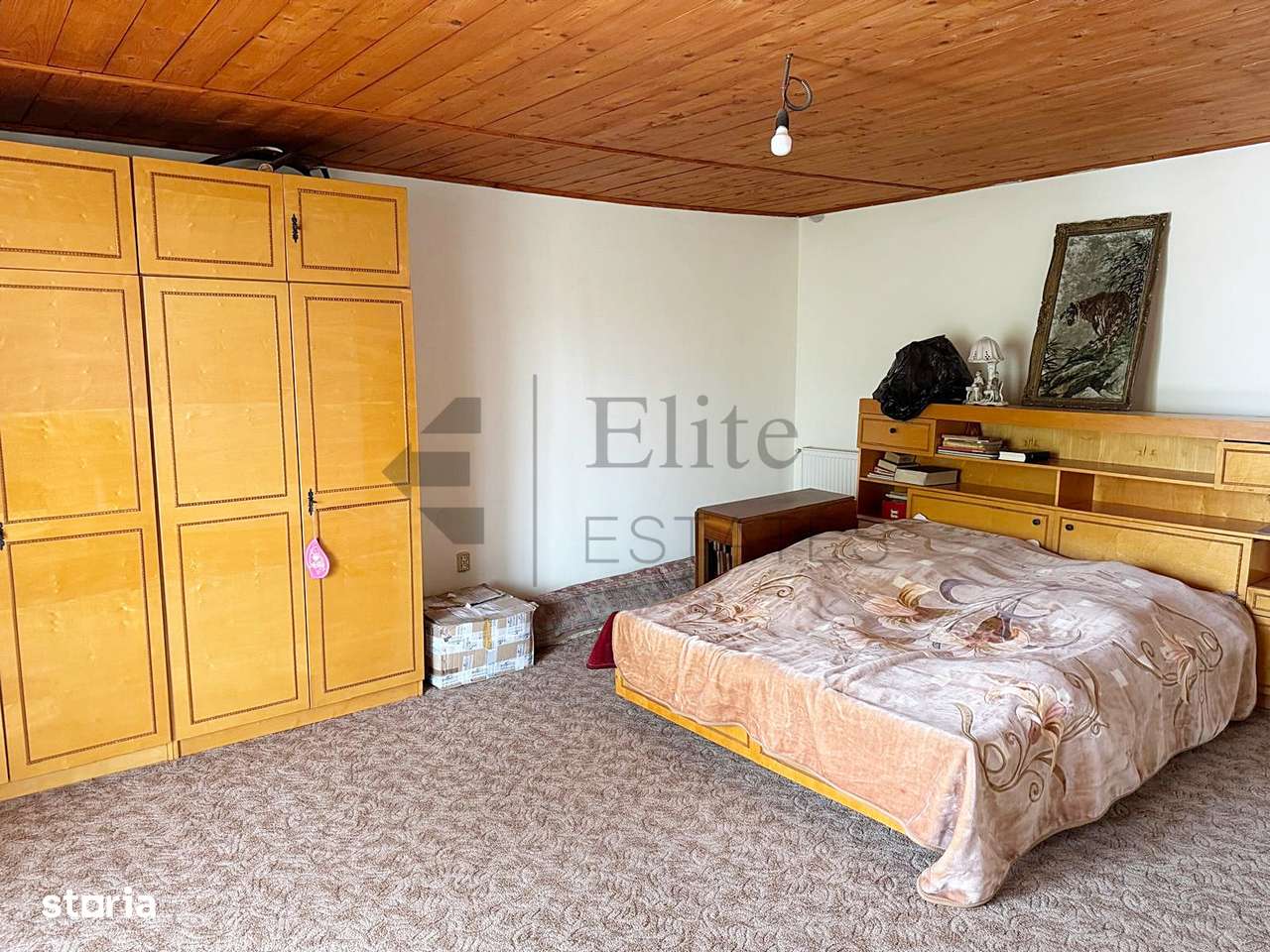 Spatiu comercial cu apartamente de vanzare In Nojorid-6