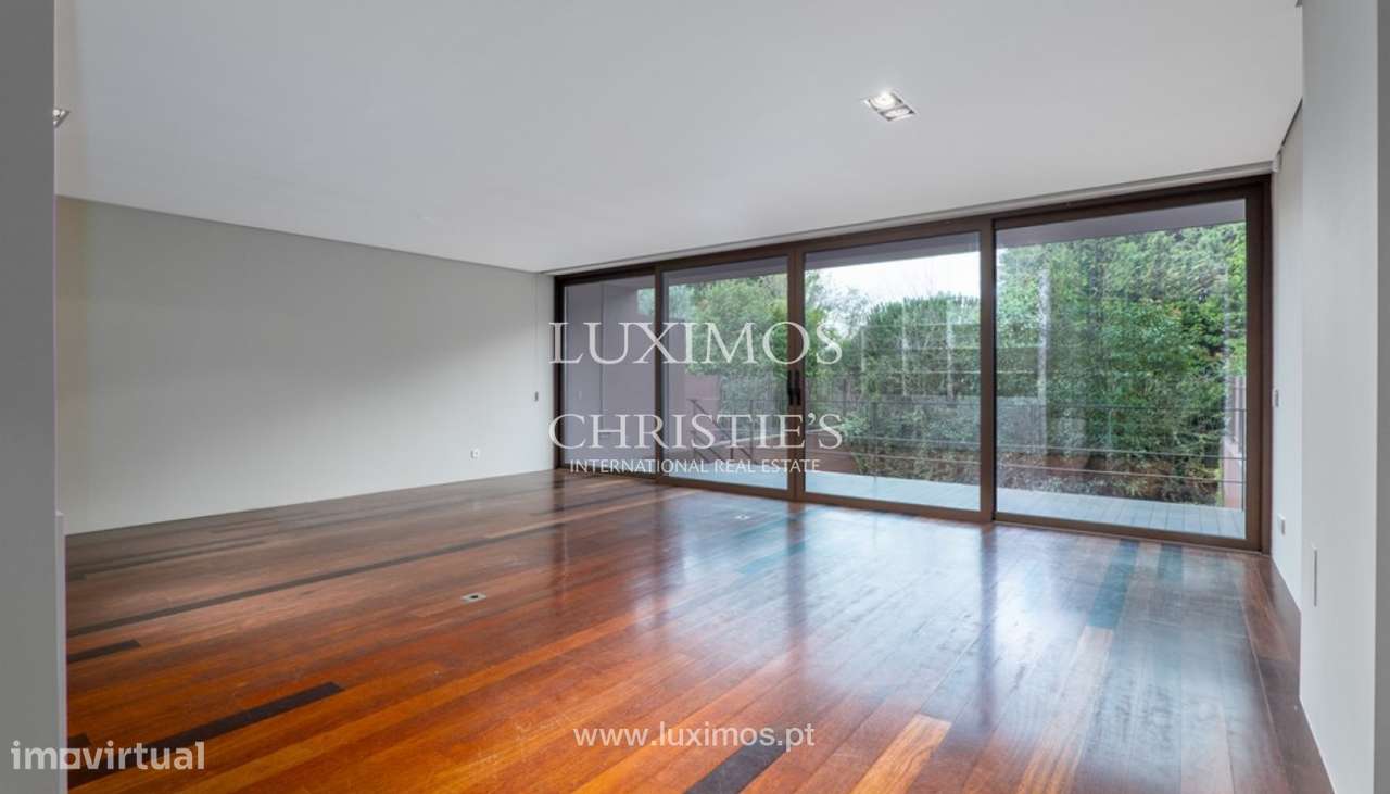 Moradia V5 com jardim para venda junto ao Parque da Cidade no Porto - Grande imagem: 4/26