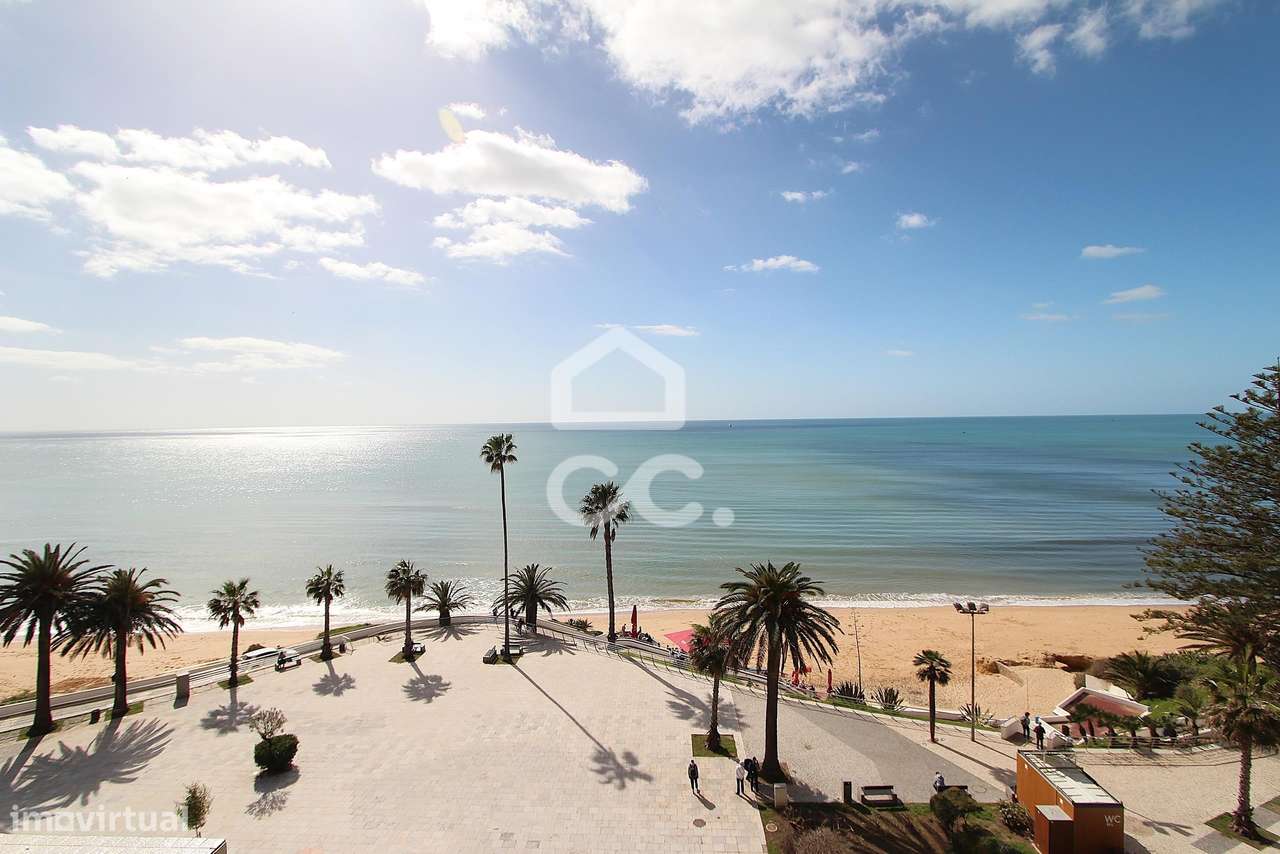 Apartamento T3 Renovado com Vista Mar e Terraço em Armação de Pêra-37
