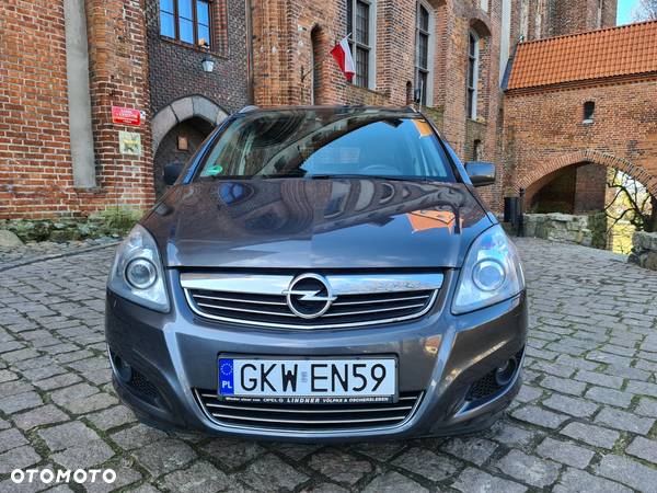 Opel Zafira 1.8 Cosmo - 3