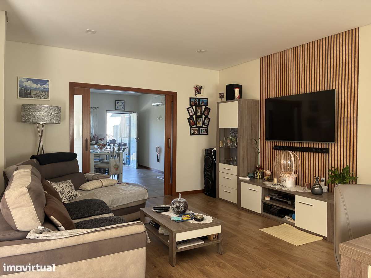 Moradia T3 como nova em Oliveira de Azeméis - Grande imagem: 5/13