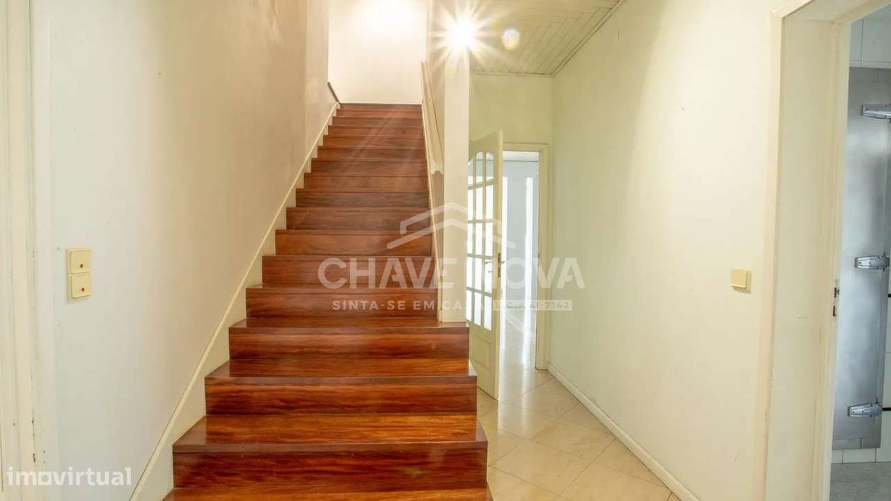 Moradia V6 com Piscina Interior e Exterior | Arcozelo | Vista Mar-13