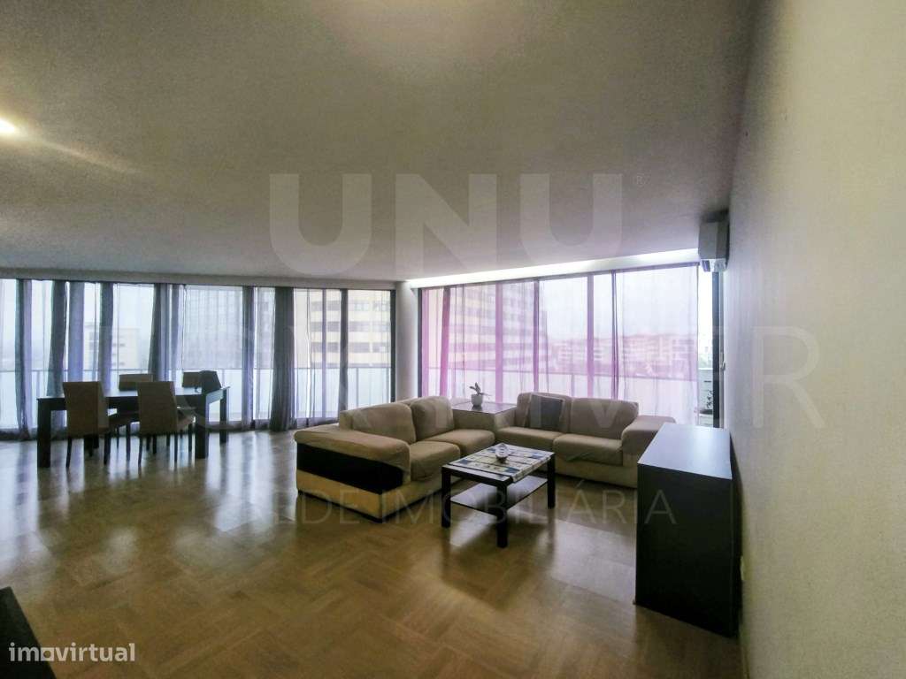 Apartamento T3 - Centro de Valença - Grande imagem: 3/16