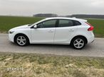 Volvo V40 T2 Momentum - 5