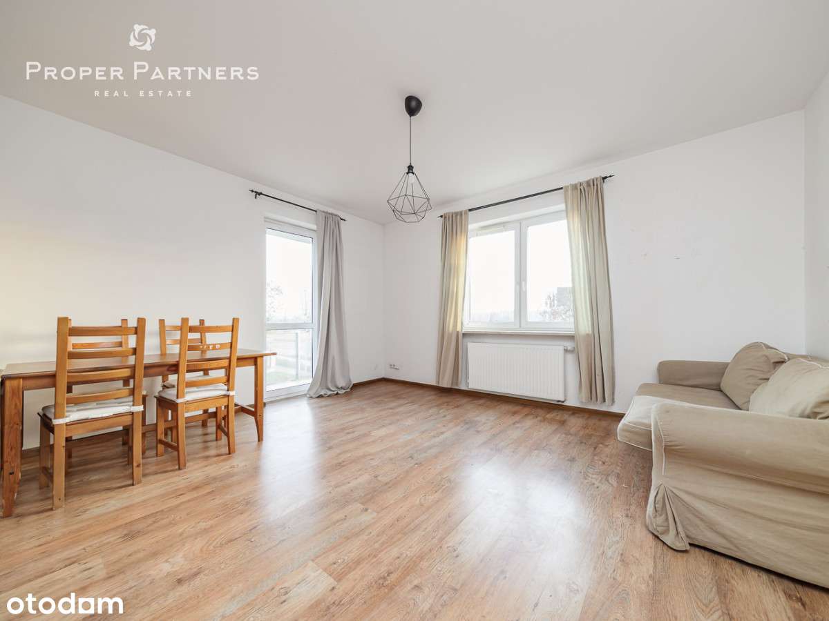 Słoneczne 2-pok. z balkonem i miejscem postojowym-1