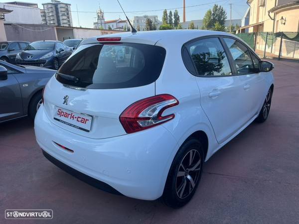 Peugeot 208 1.4 HDi Active - 6