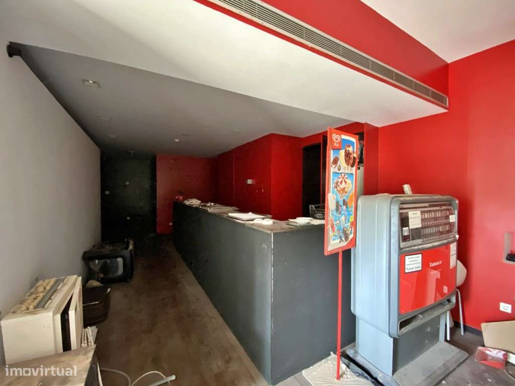 Espaço para restauração na Zona Industrial da Maia - Grande imagem: 4/15