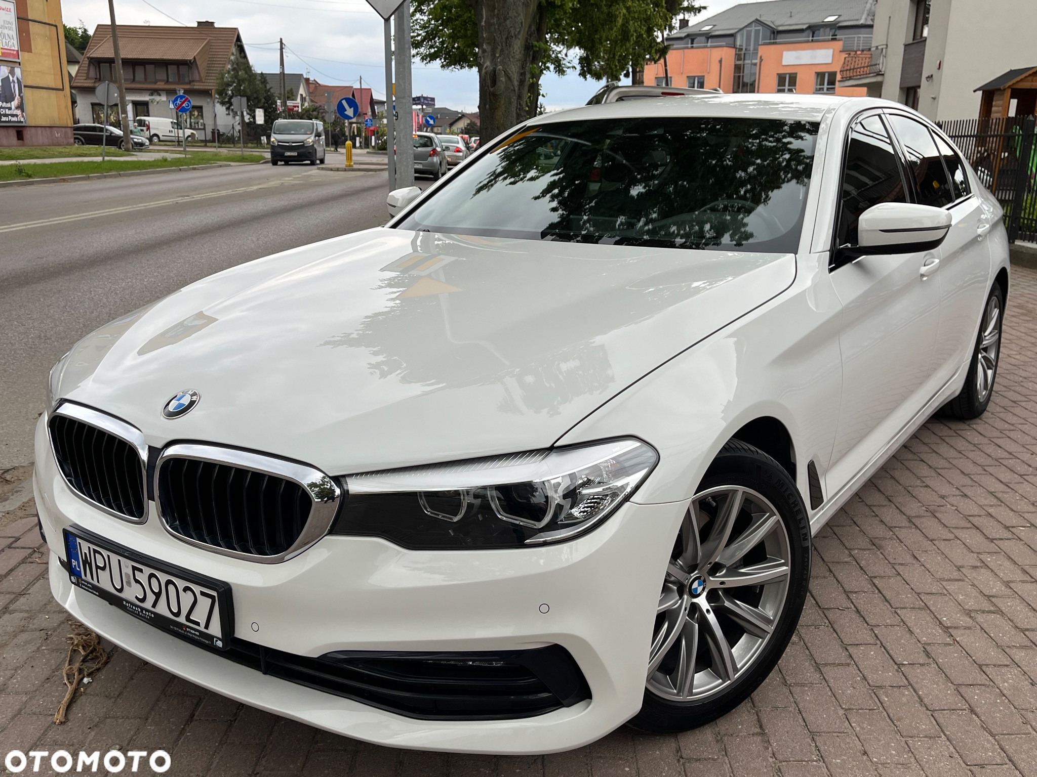 BMW Seria 5 520d Luxury Line sport - 28