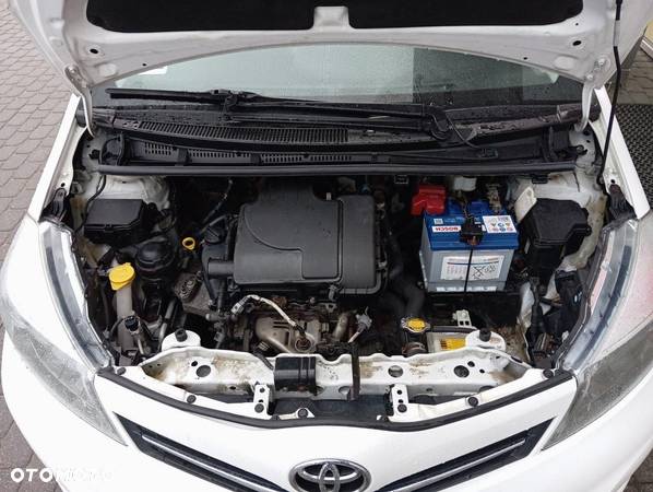 Toyota Yaris 1.0 Sprint - 26