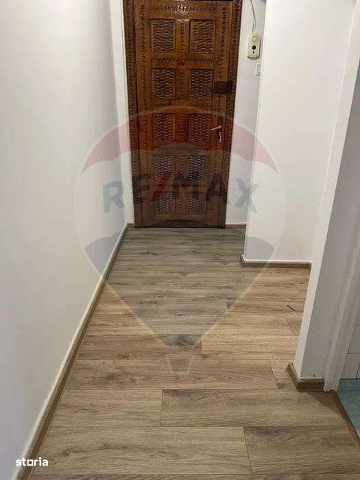 Apartament cu 2 camere de închiriat în zona Craiovita Noua - Imagine principală: 5/8