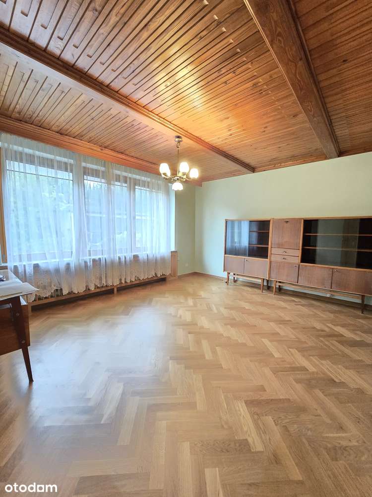 Interesujący dom w idealnej lokalizacji!-13