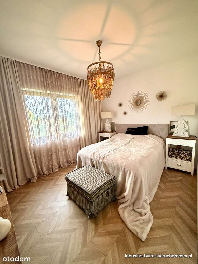 Komfortowy dom jednorodzinny z pięknym ogrodem-7