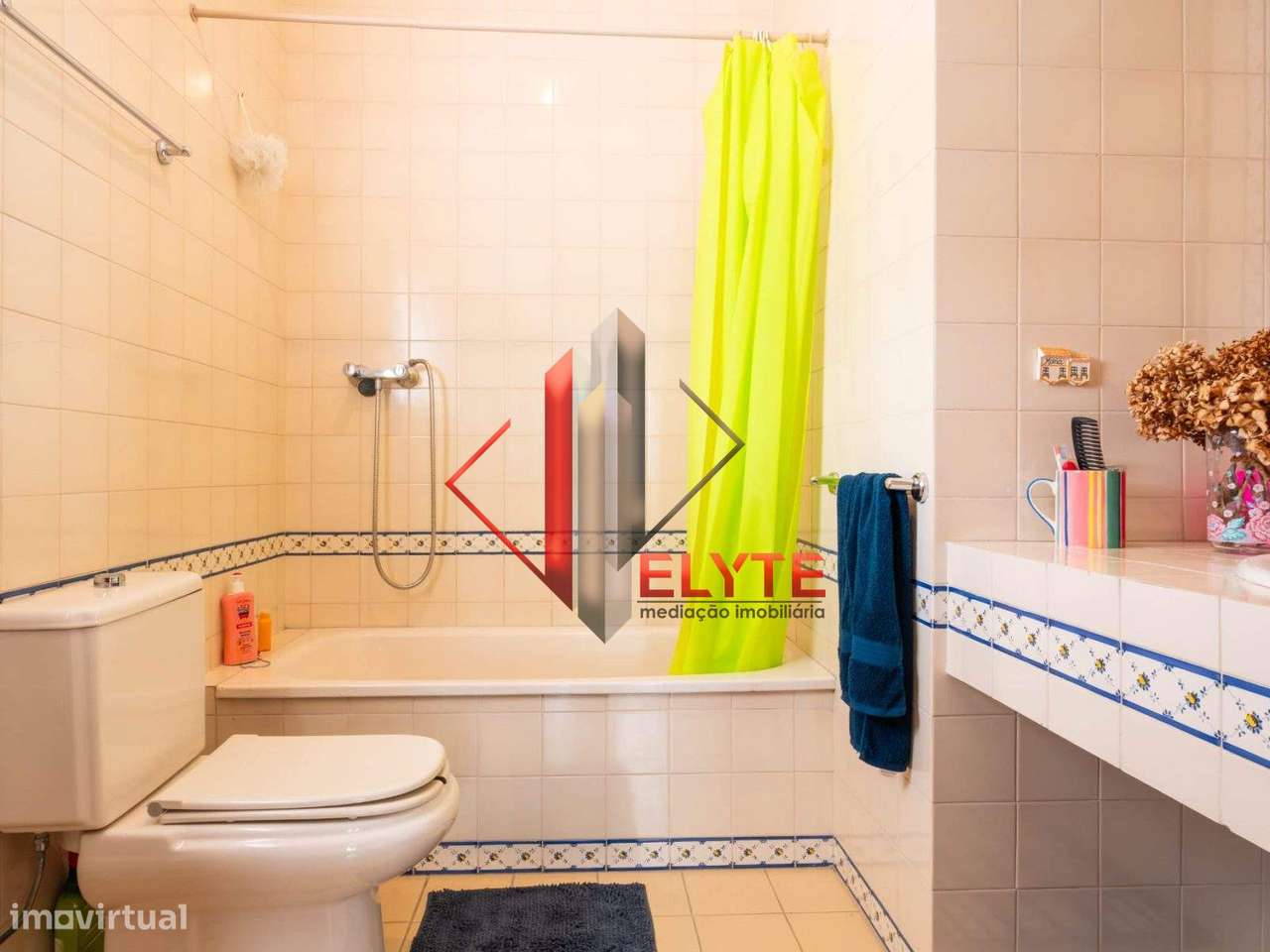 Moradia T7 no centro de Samora Correia-47