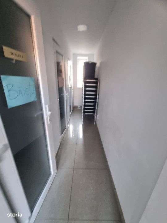 Cladire de birouri, 537 mp, teren 250 mp, zona Dambul Rotund - Imagine principală: 4/19